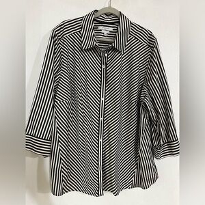 Foxcroft NYC Heritage noniron striped black /white fitted 22W button-down shirt